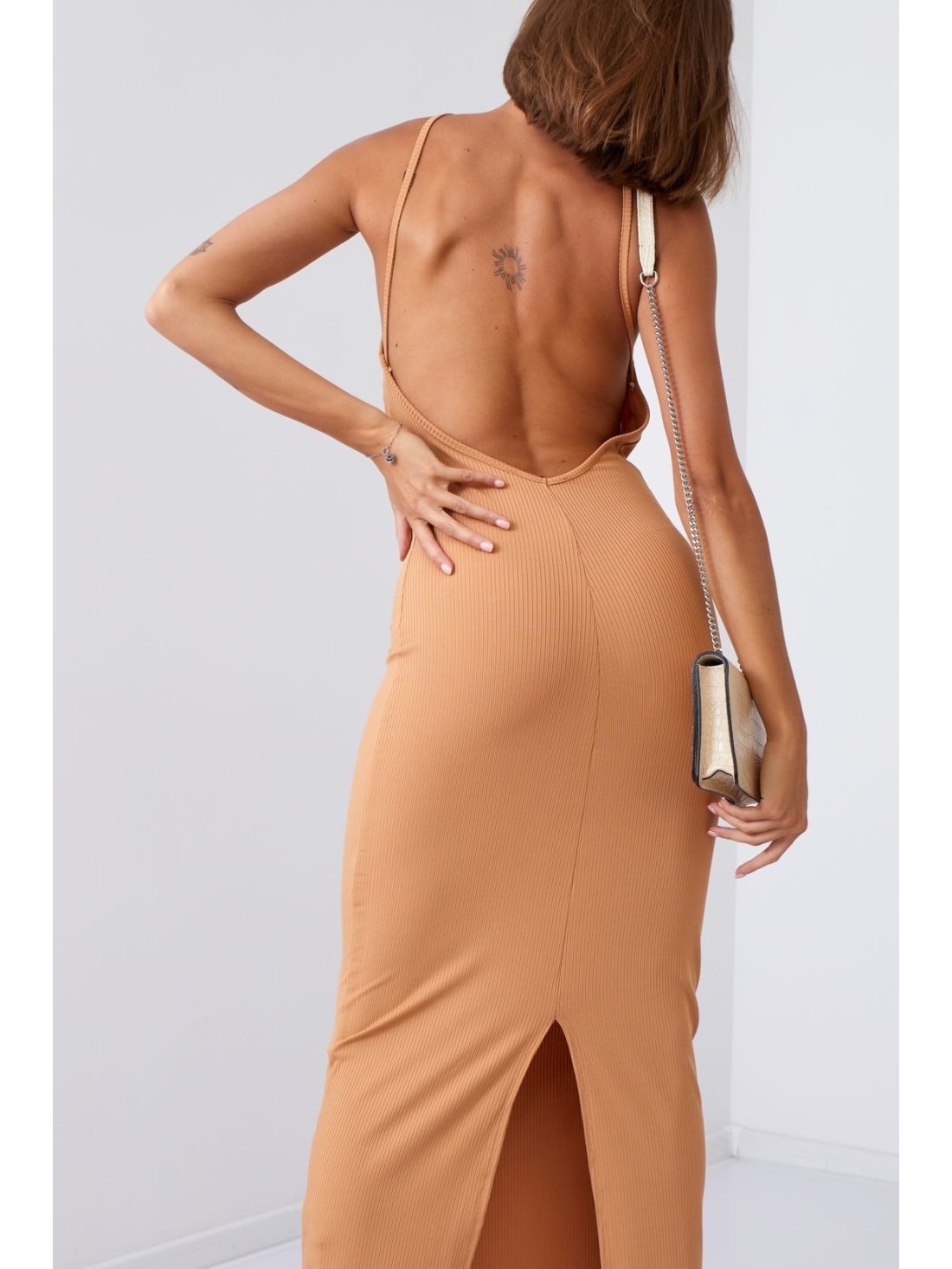 Maxi ribbed dress with a slit, beige 110591 - Online store - Boutique